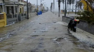 Zaplavená promenáda u Valencie