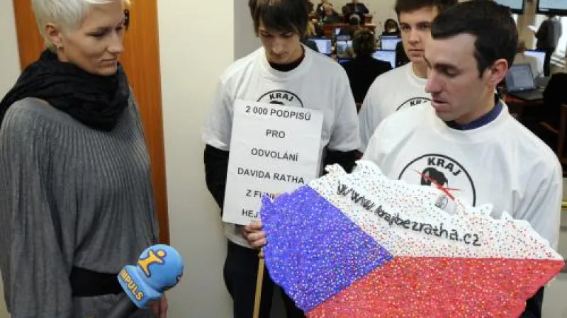 Petice proti Rathovi
