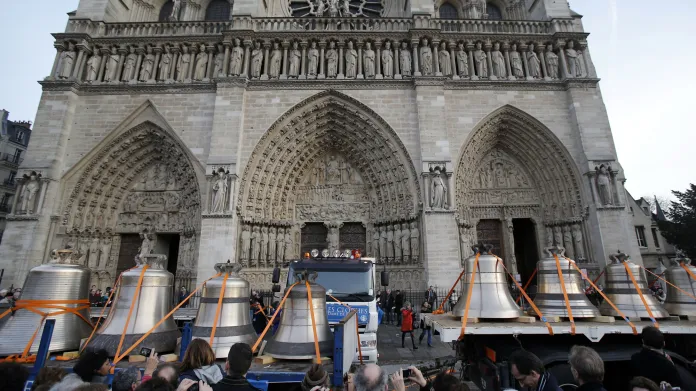 Nové zvony pro Notre-Dame