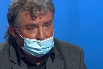 Zmizení sochy Koněva? Naši podporu vlády to nezmění, vzkázal komunista Dolejš