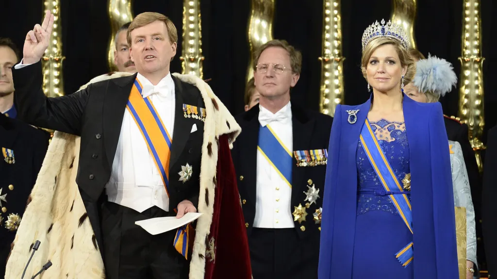 Král Willem-Alexander skládá přísahu