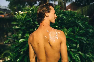 Přibývá melanomů kůže. Chodit na kontrolu se doporučuje co měsíc