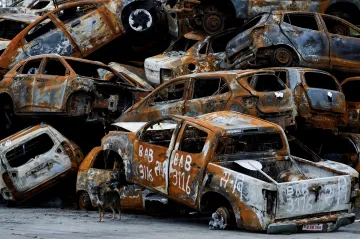 Nepál uklízí ulice po násilných protestech