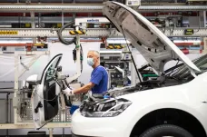 Německý automobilový průmysl se zotavuje, poptávka stoupá, ukazuje průzkum