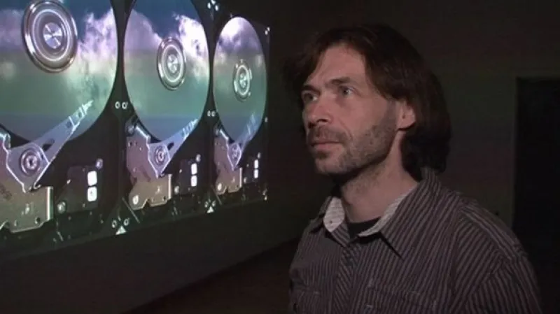 Výtvarník Pavel Mrkus o souboru videoinstalací