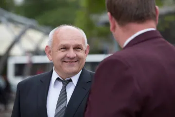 Starosta Poděbrad Červinka, kritizovaný kvůli výrokům o Romech, končí ve STAN