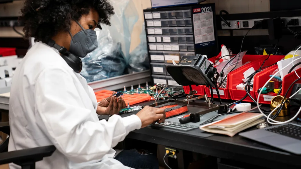 Americká ekonomika odstartovala rok 2021 v silném tempu