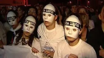 Demonstranti v gruzínském Tbilisi