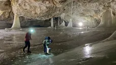 Výzkum Dobšinské ledové jeskyně