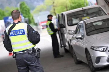 Rakousko prodlouží o půl roku kontroly na hranicích