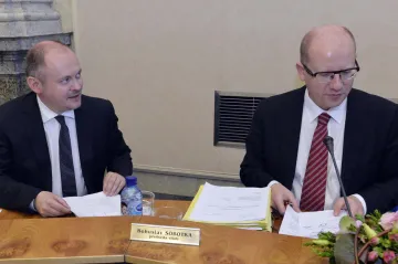 Koalice počítá s finanční ústavou od ledna 2015