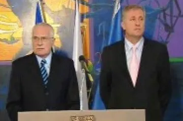 Klaus s Topolánkem na tradičním setkání v Lánech – bez partnerek