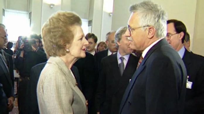 Margaret Thatcherová s Václavem Klausem