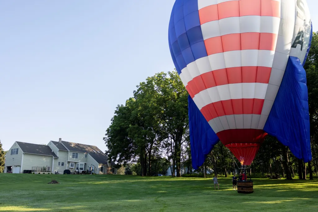Festival balónového létání v New Jersey. Na nebi se tento rok objevilo 58 balónu různých tvarů i velikostí
