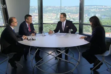 Záležitost kolem novičoku  a výroků prezidenta by měla řešit bezpečnostní rada. Jsme za šašky, kritizoval Netolický