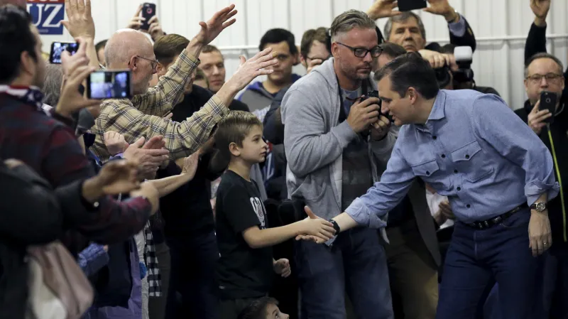 Republikán Ted Cruz při kampani v Iowě