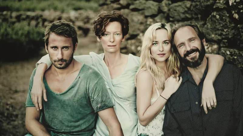 Matthias Schoenaerts, Tilda Swintonová, Dakota Johnsonová, Ralph Fiennes