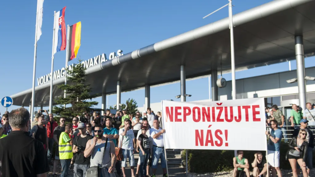 Začátek stávky ve slovenském Volkswagenu