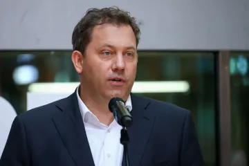 Výsledek voleb v Porýní-Falci je pro německou sociální demokracii katastrofální, řekl její šéf