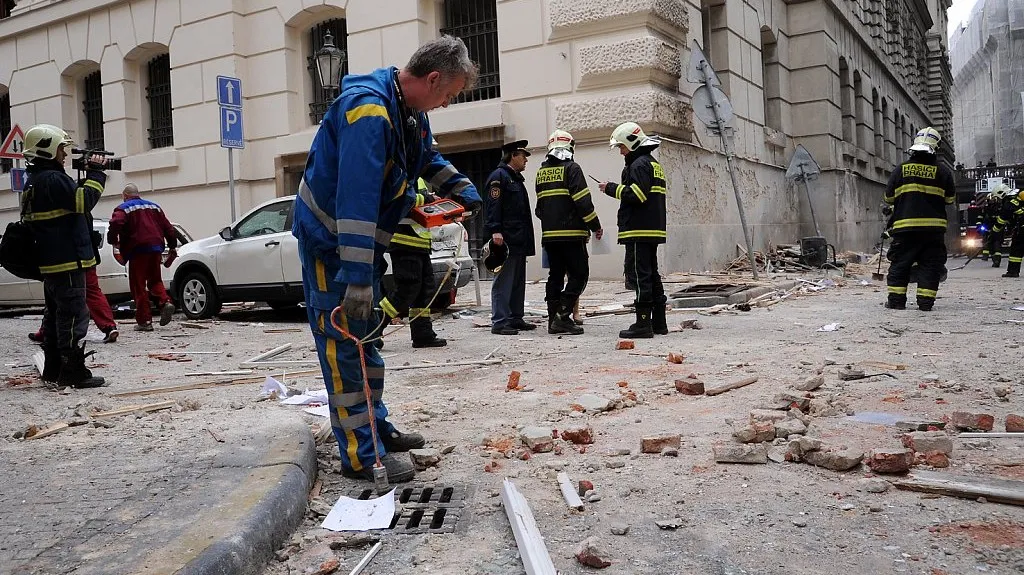 Výbuch v Divadelní ulici