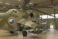 Ruské bitevní vrtulníky v české armádě končí, jeden exemplář zamíří do muzea