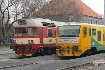 Na některých železničních tratích jsou výluky několik sezon za sebou, odrazuje to cestující