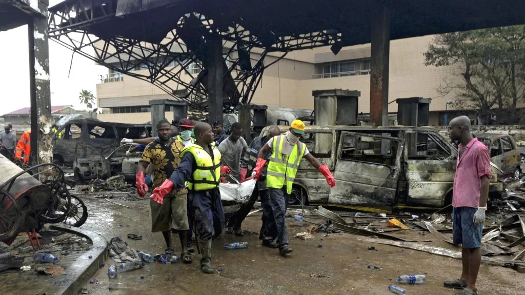 Výbuch benzinky v Akkře