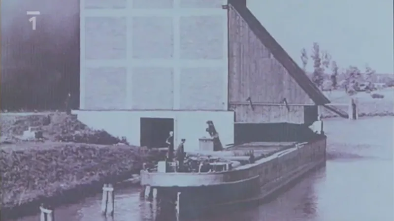 Historický výklopník na Baťově kanálu