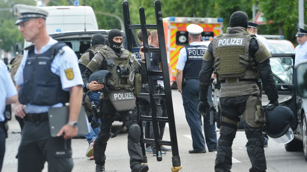 Policejní zásah v advokátní kanceláři v německém Stuttgartu