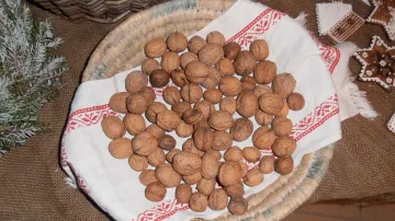 Ošatka s ořechy na výstavě Staropražské Vánoce