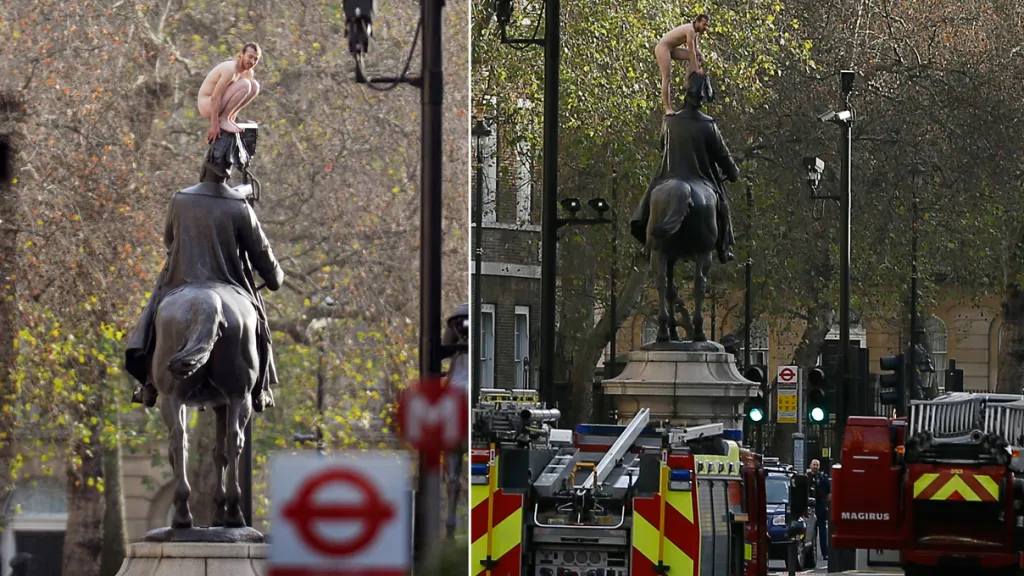 Naháč na londýnské soše vévody z Cambridge