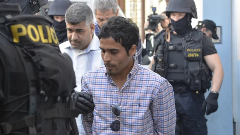 Zásah v sídle Islámské nadace Praha v ulici Politických vězňů