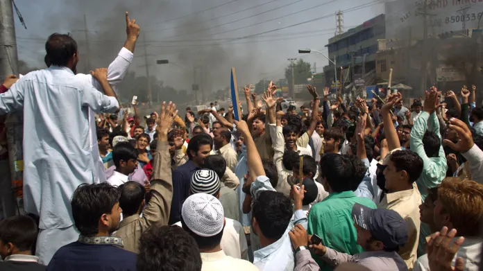 Pákistánské protesty proti filmu Nevinnost muslimů