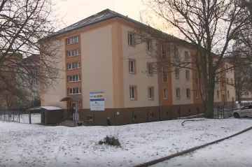 Na místo v azylovém domě čekají v Ústeckém kraji stovky rodin