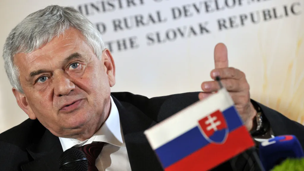 Ľubomír Jahnátek