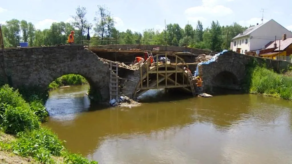 Historický most v Ronově nad Sázavou