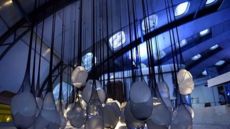 PIP show - výstava vadných implantátů