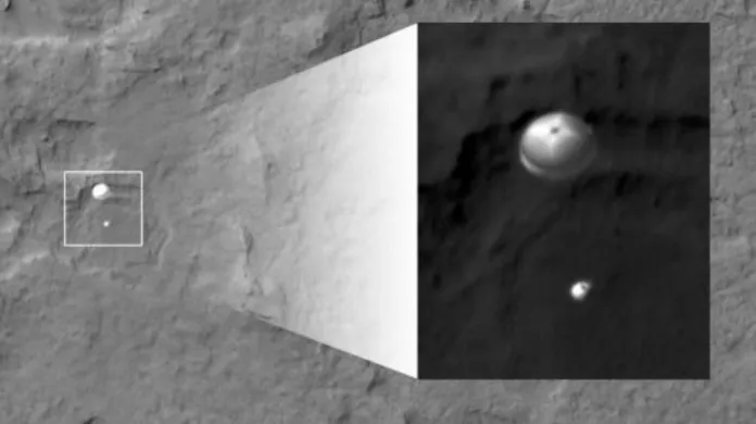 Curiosity přistává na Marsu