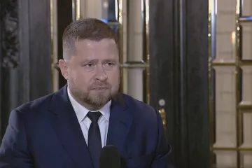 S přijetím eura by se mělo ještě čekat, míní Michl