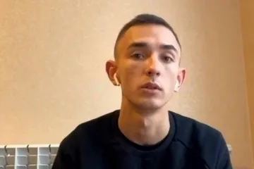 Celý rok jsme neviděli nebe. Ukrajinský voják vylíčil ruské zajetí, teď se chce vrátit na frontu