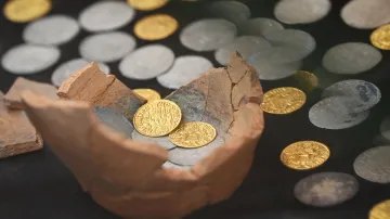Prezentace výsledků záchranného archeologického výzkumu v Praskově ulici v Opavě a prohlídka pokladu
