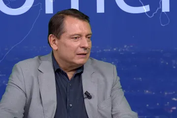 Paroubek ke své kandidatuře do Senátu: „Hamáček je slušný, pro Chovance a Sobotku mám jen slova opovržení“