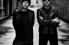 Depeche Mode pamatujou na smrt v singlu Ghosts Again k nové desce