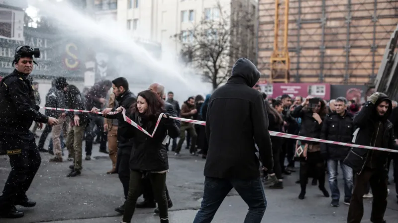 Prokurdské demonstrace v Turecku