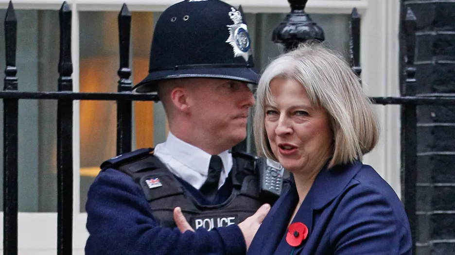 Britská ministryně vnitra Theresa Mayová