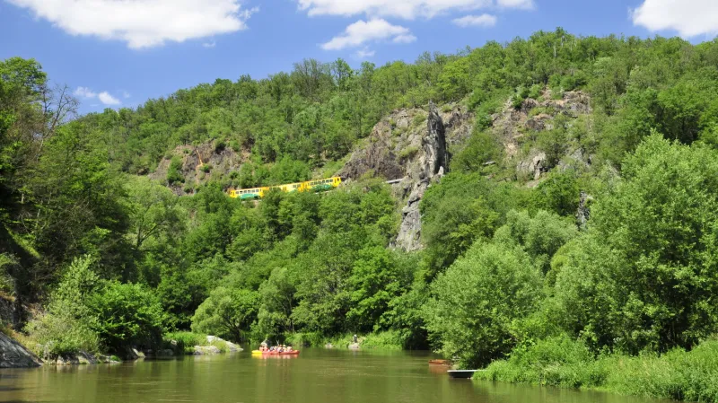 Pikovická jehla zdola