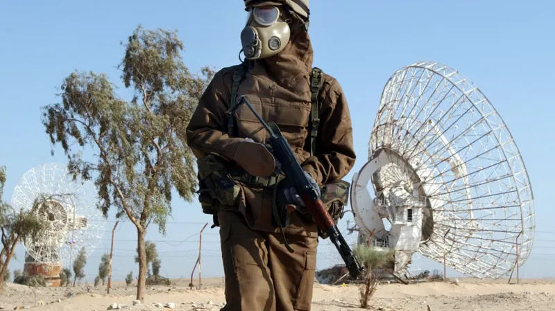 Vojáci z české protichemické jednotky nacvičovali v severokuvajtském Un al-Ajši činnost při zasažení chemickými zbraněmi.