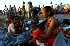 Při středečním masakru na západě Etiopie zemřelo přes dvě stě lidí. Jsou mezi nimi i děti