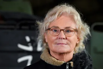 Německá ministryně obrany Christine Lambrechtová oznámila rezignaci