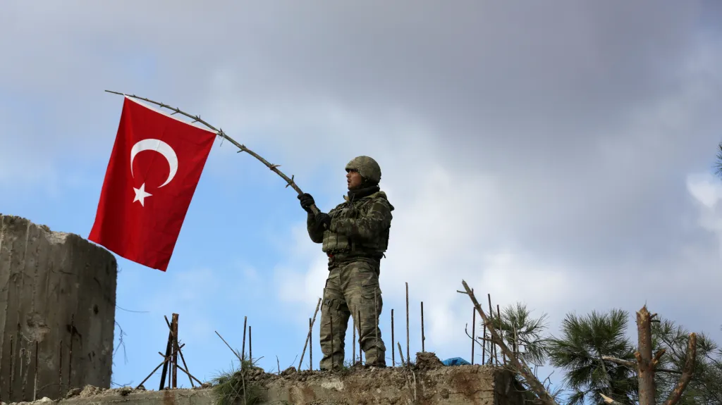 Turecký voják v severosyrském Afrínu